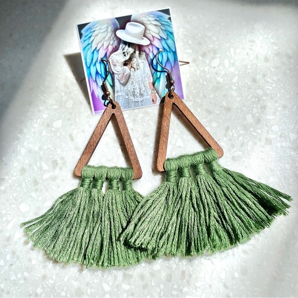 BeyouShop Jewelry - Sweet HIPPY boho army green wood tassel/fringe earrings w Gypsy vibe